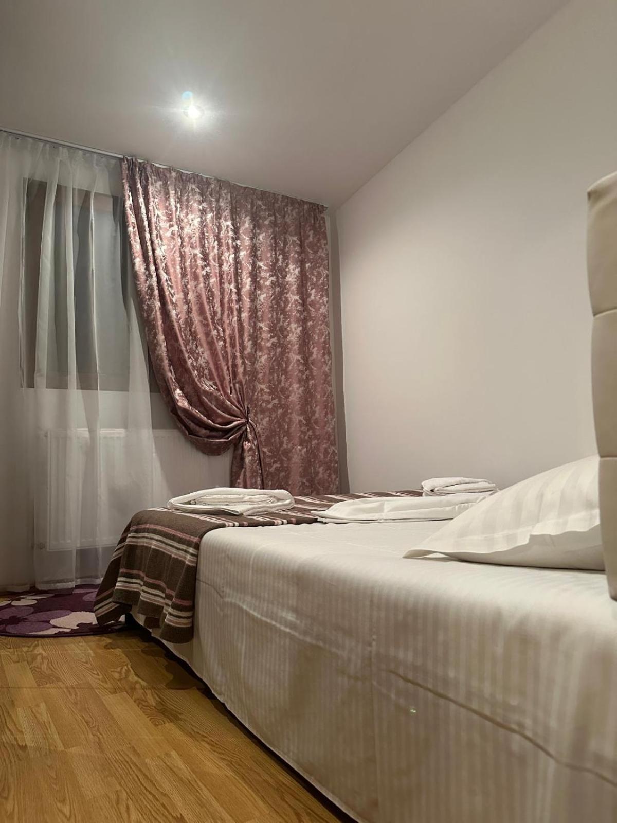 Special Apartment Nadeva Suceava Exterior photo