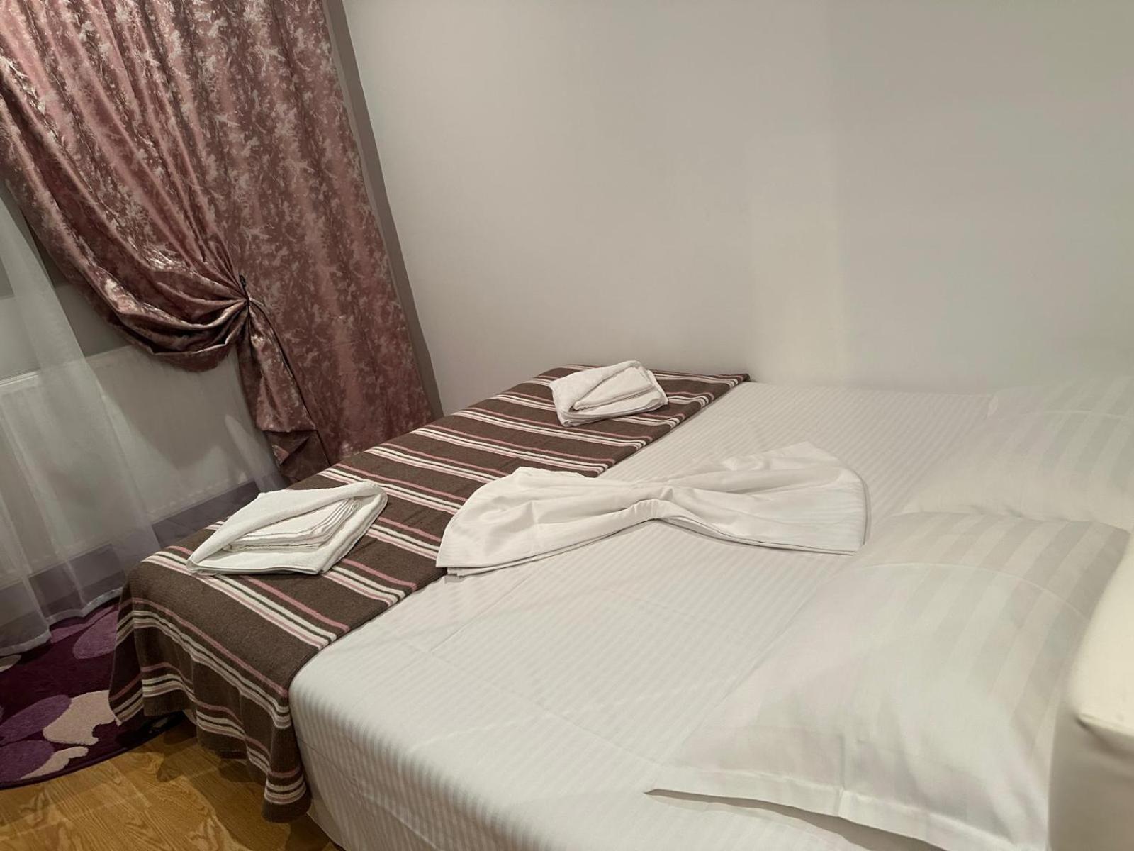 Special Apartment Nadeva Suceava Exterior photo